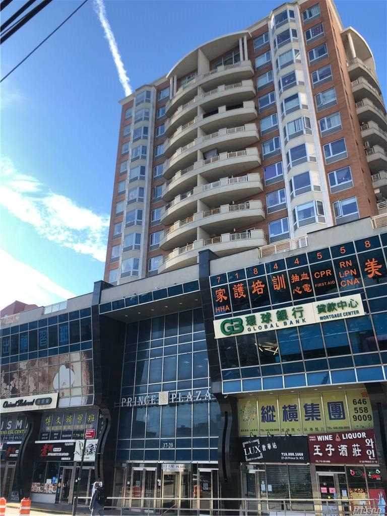 37-20 Prince Street - Photo 1
