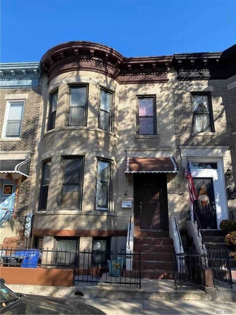 571 74 Street - Photo 1