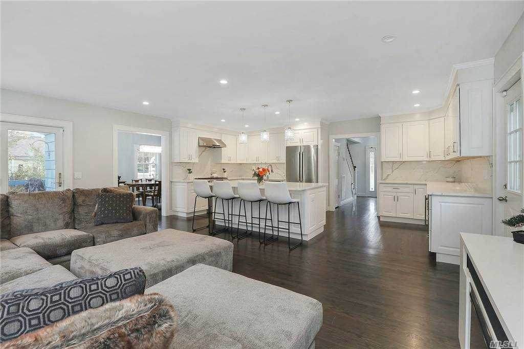 11 Walnut Avenue - Photo 1
