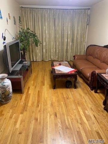 80 Elizabeth Street - Photo 1