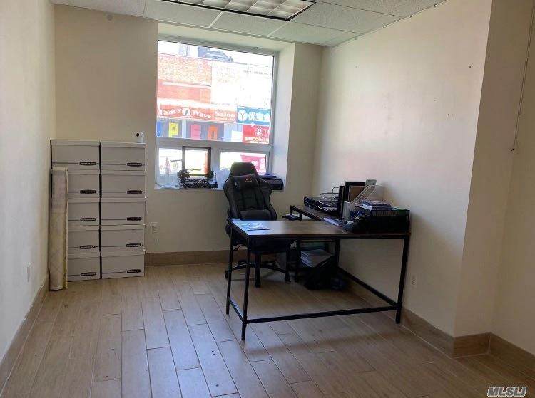 135-50 Roosevelt Avenue - Photo 1