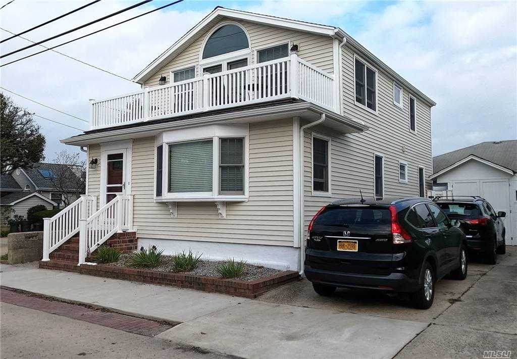 70 Garden City Avenue - Photo 1