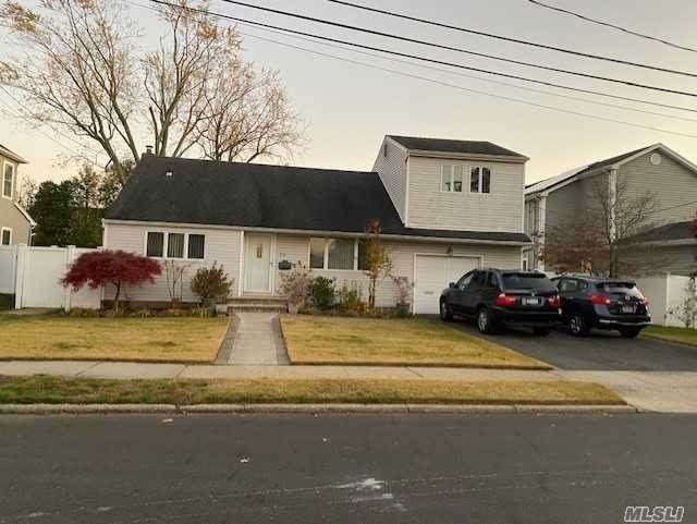 73 Floral Drive - Photo 1
