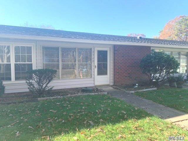 136 Eastbourne Court - Photo 1