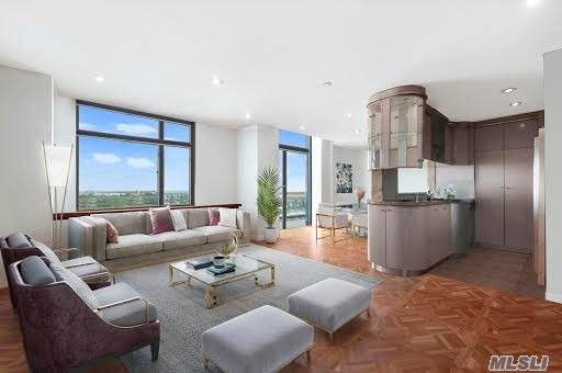 112-01 Queens Boulevard - Photo 1