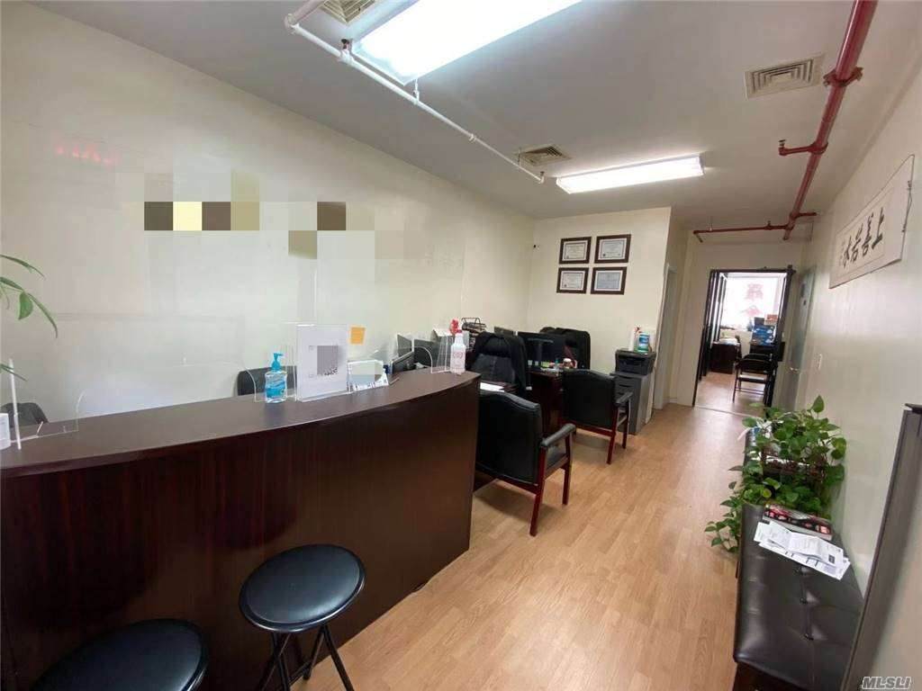 133-55 Roosevlet Avenue - Photo 1