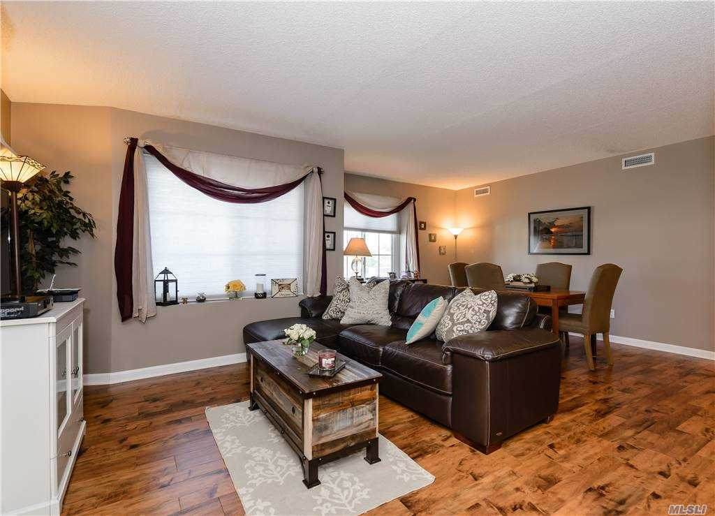 242 Maple Avenue - Photo 1
