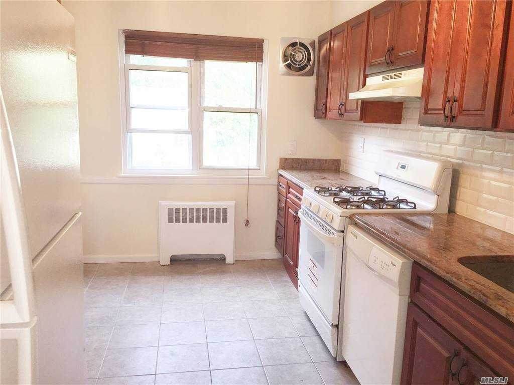 207-11 35 Avenue - Photo 1