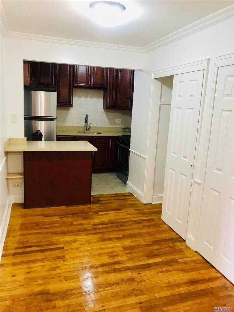 83-30 Vietor Avenue - Photo 1
