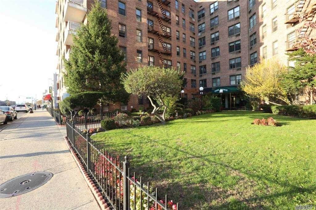 100-25 Queens Blvd - Photo 1
