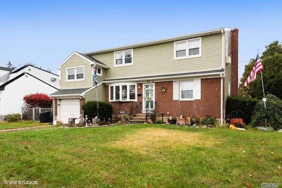 2903 Jerusalem Ave - Photo 1