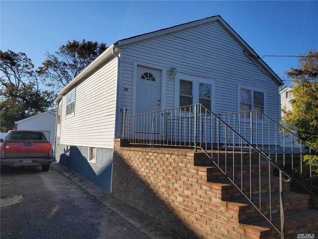 30 Greenlawn Pl - Photo 1