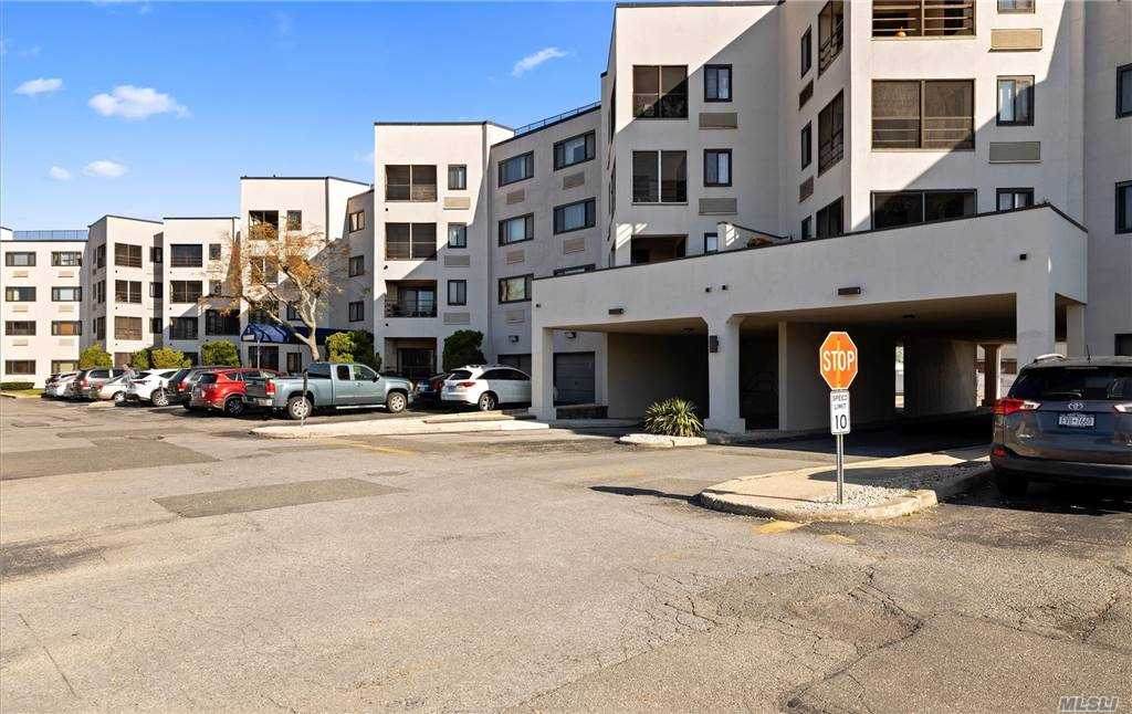 725 Miller Avenue - Photo 1