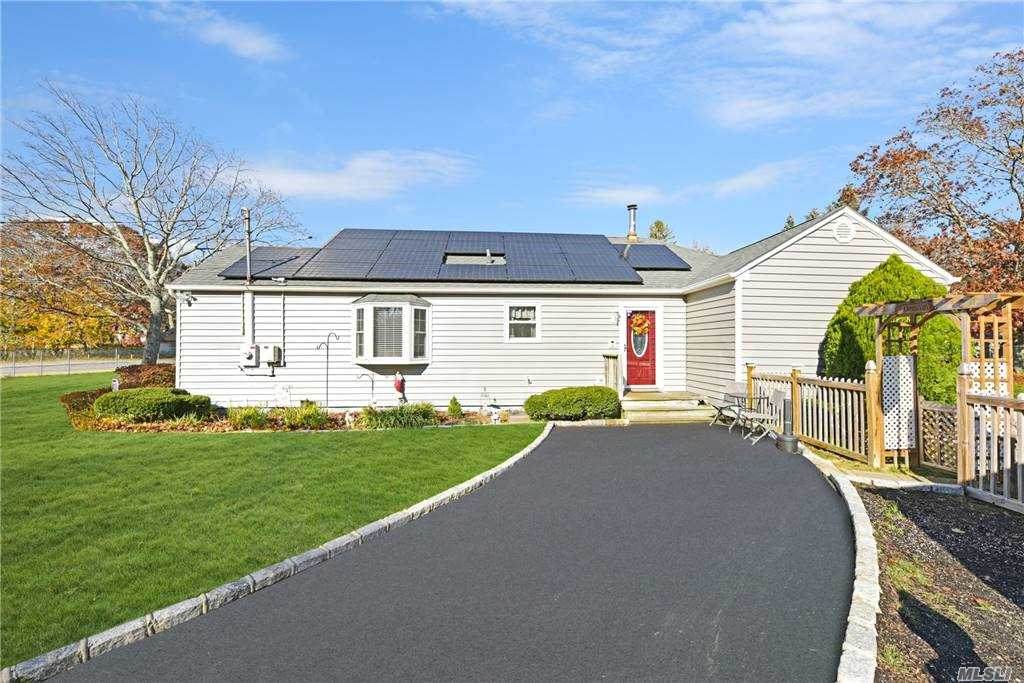 301 Cypress - Photo 1