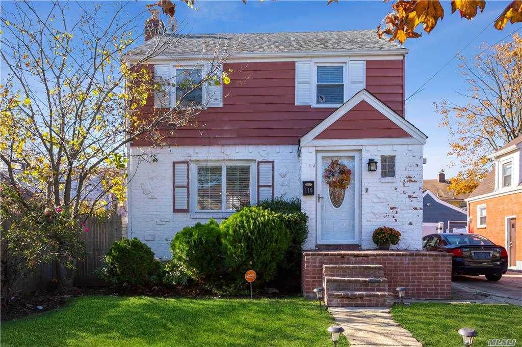 110 Spencer Pl - Photo 1