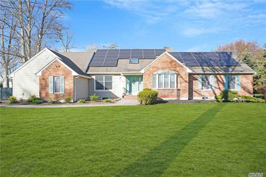 33 Percy Williams Drive - Photo 1