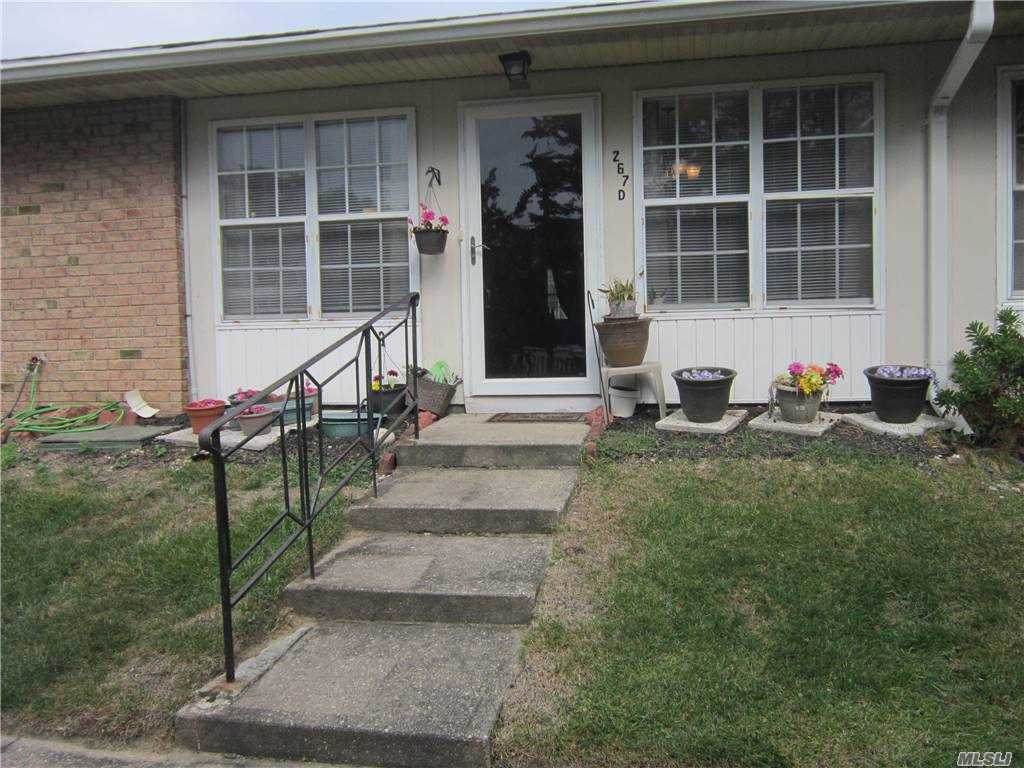 267 Berwick Court - Photo 1