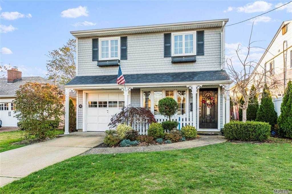 39 Deepwater Avenue - Photo 1
