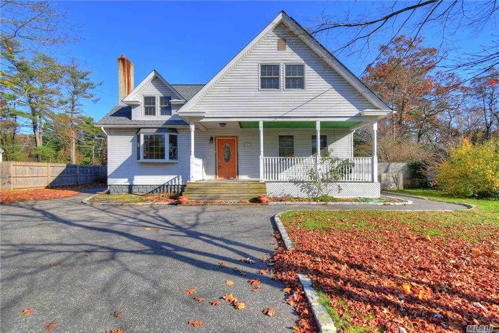 127 Oregon Ave - Photo 1