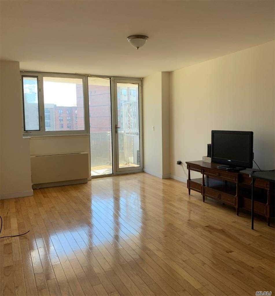 133-38 Sanford - Photo 1