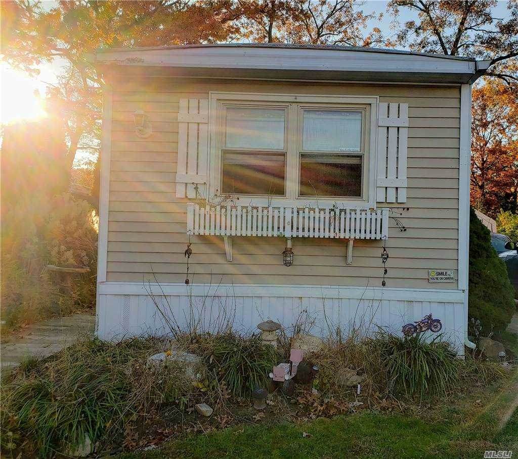 8 Buttercup Drive - Photo 1
