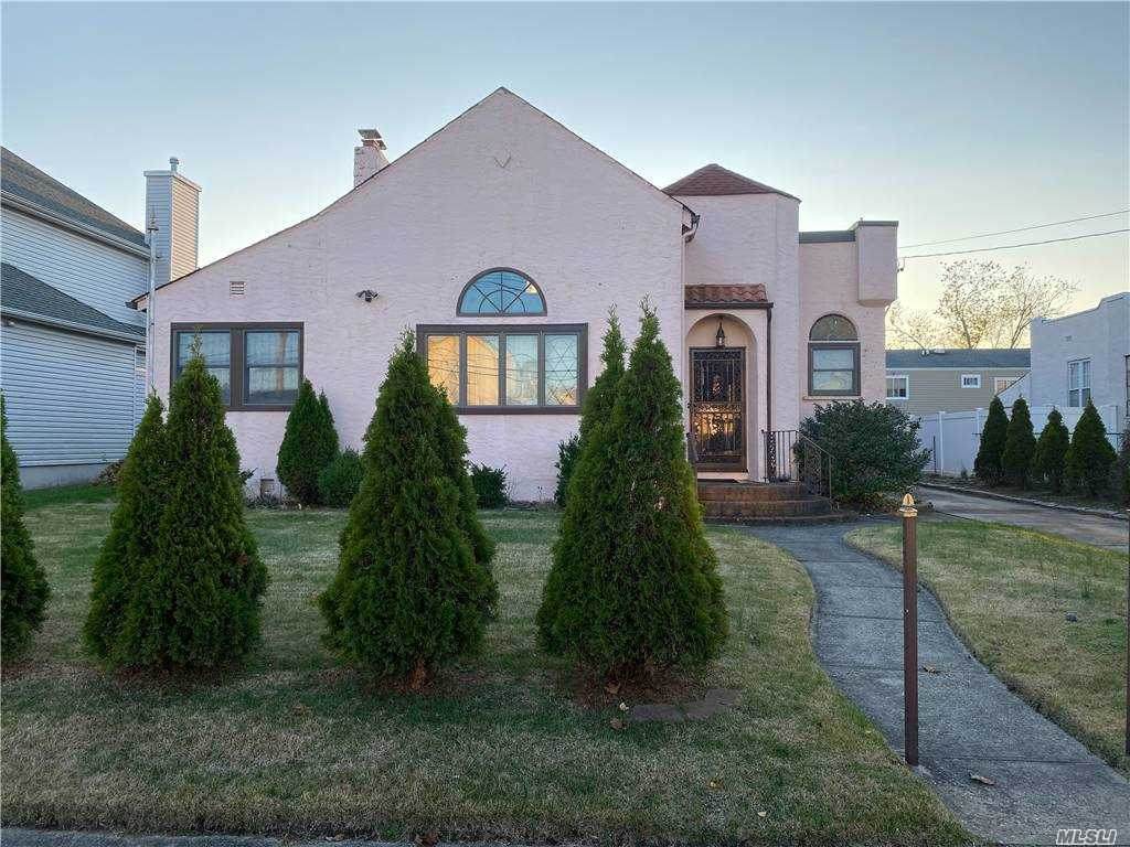 396 Frankel Blvd - Photo 1