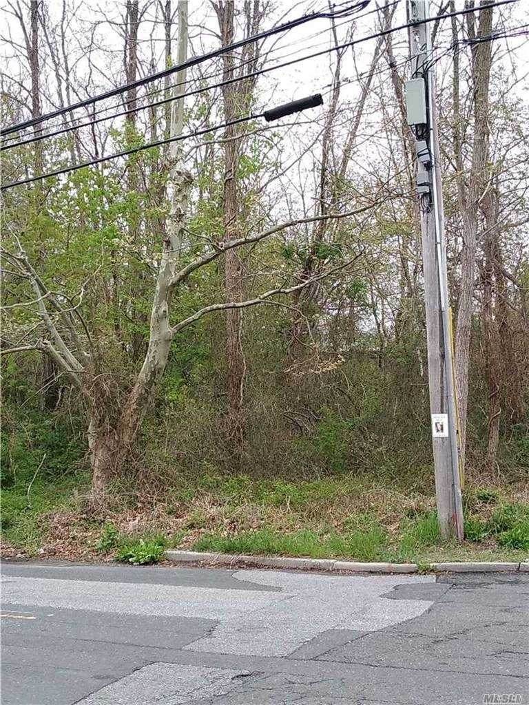 Montauk Hwy - Photo 1