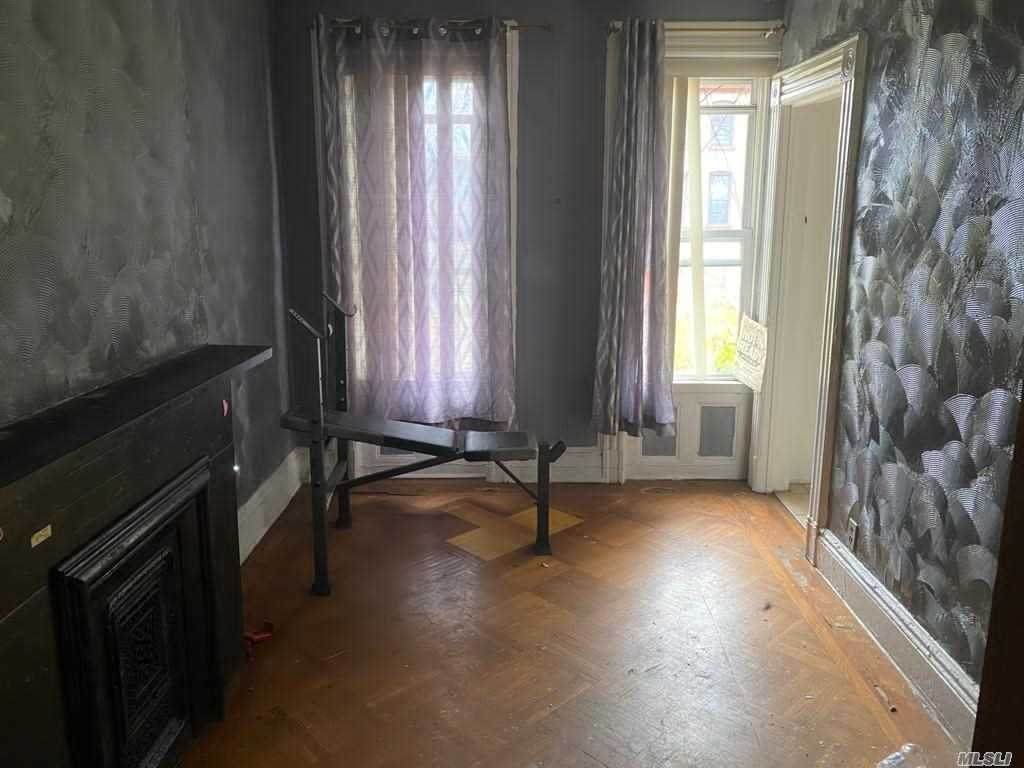744 Halsey St - Photo 1