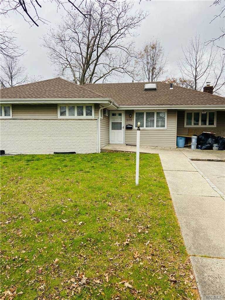 506 Longacre Avenue - Photo 1