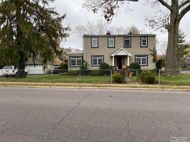 240 Bayview Avenue - Photo 1