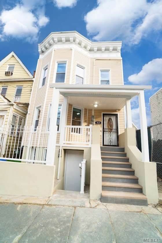 1824 Mohegan Avenue - Photo 1