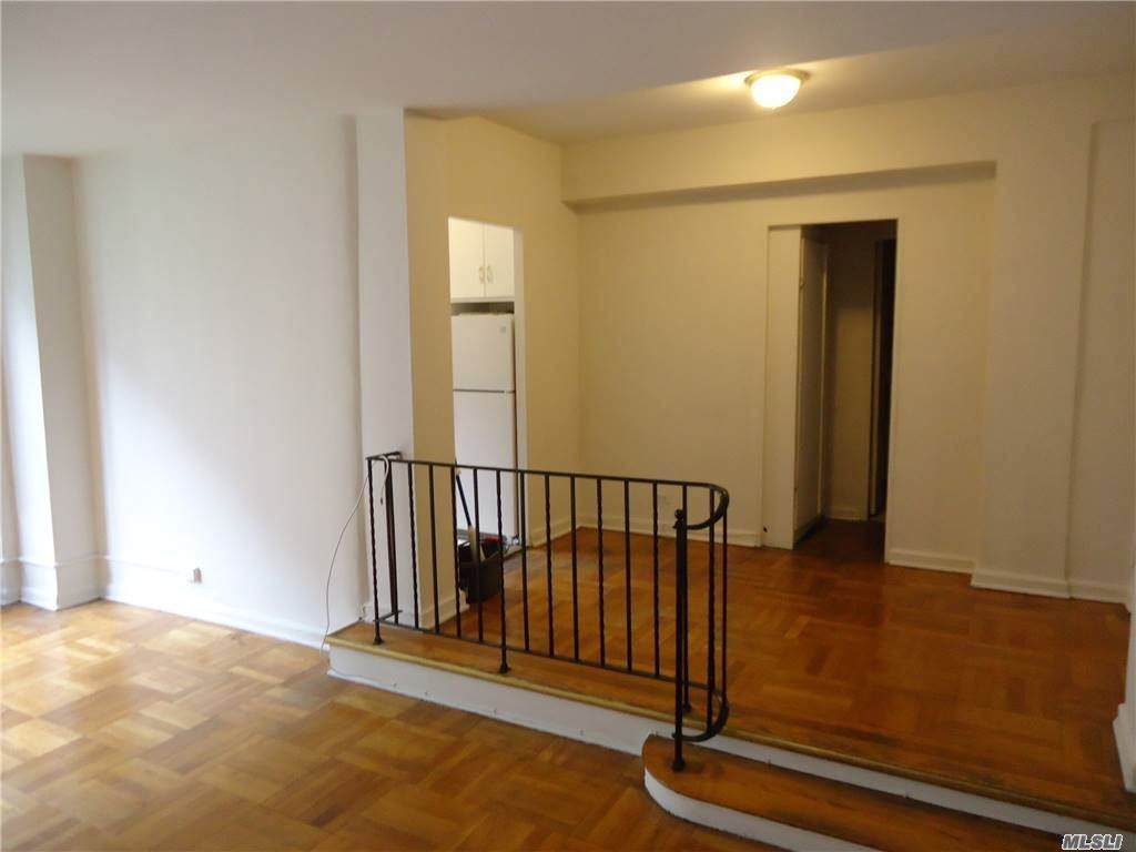 98-34 63 Drive - Photo 1