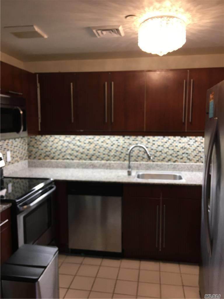 100 Cuttermill Road - Photo 1