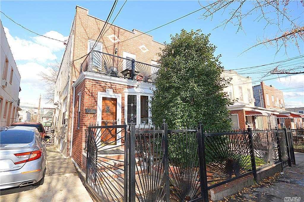 96-13 Alstyne Avenue - Photo 1