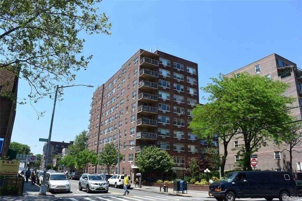 81-11 45 Avenue - Photo 1