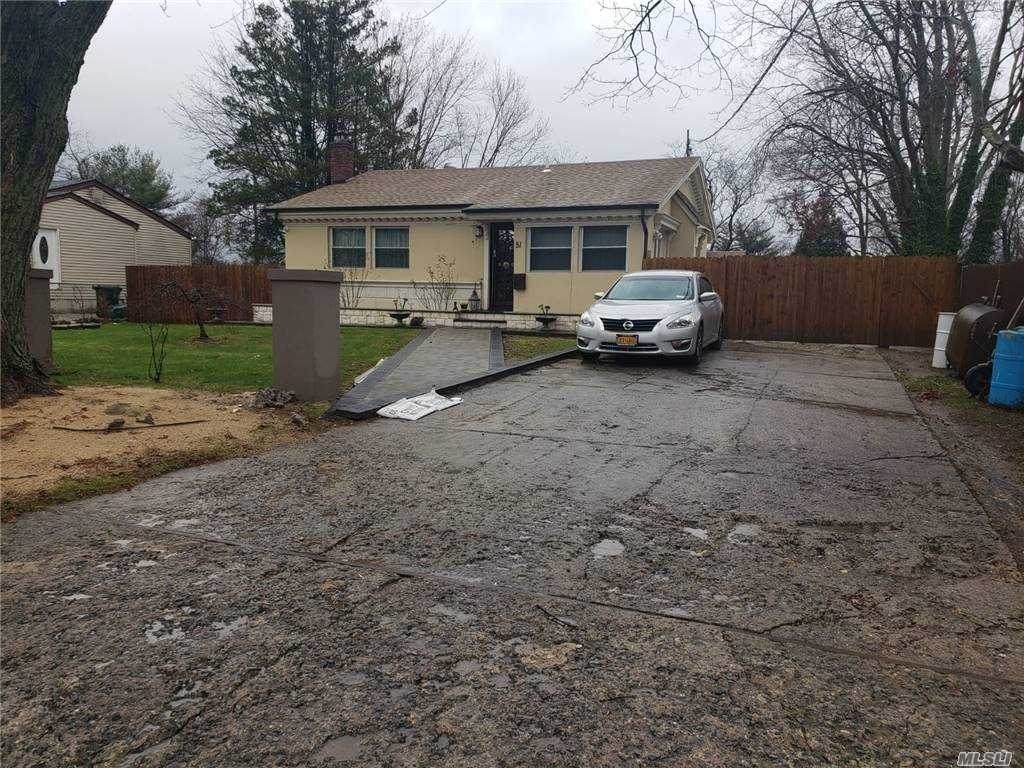51 Grant Avenue - Photo 1