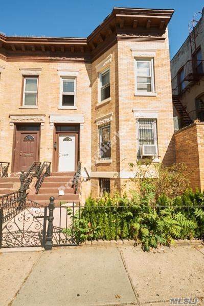 1309 Park Pl Place - Photo 1