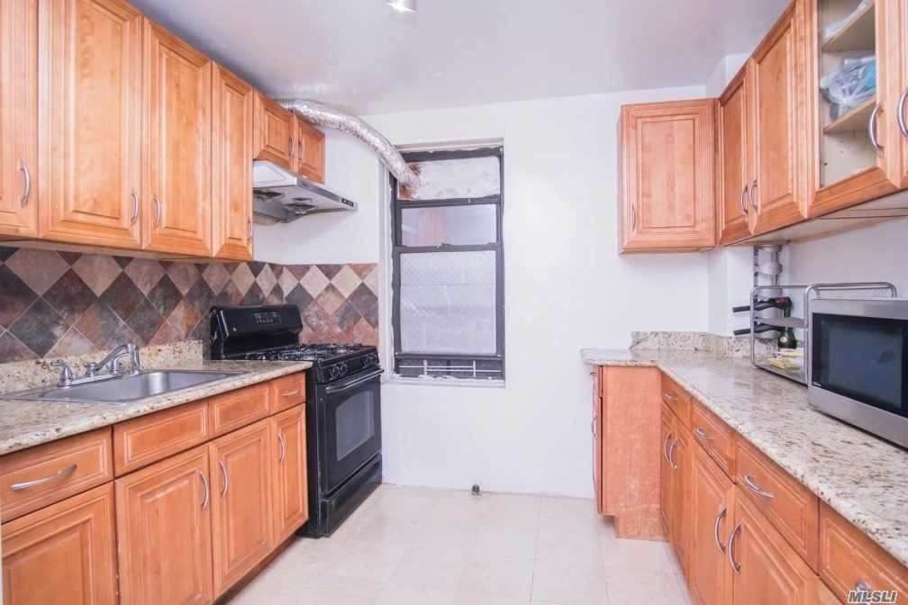 43-34 Union Street - Photo 1