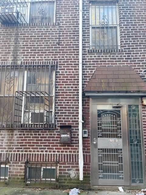 35-52B 73 Street - Photo 1