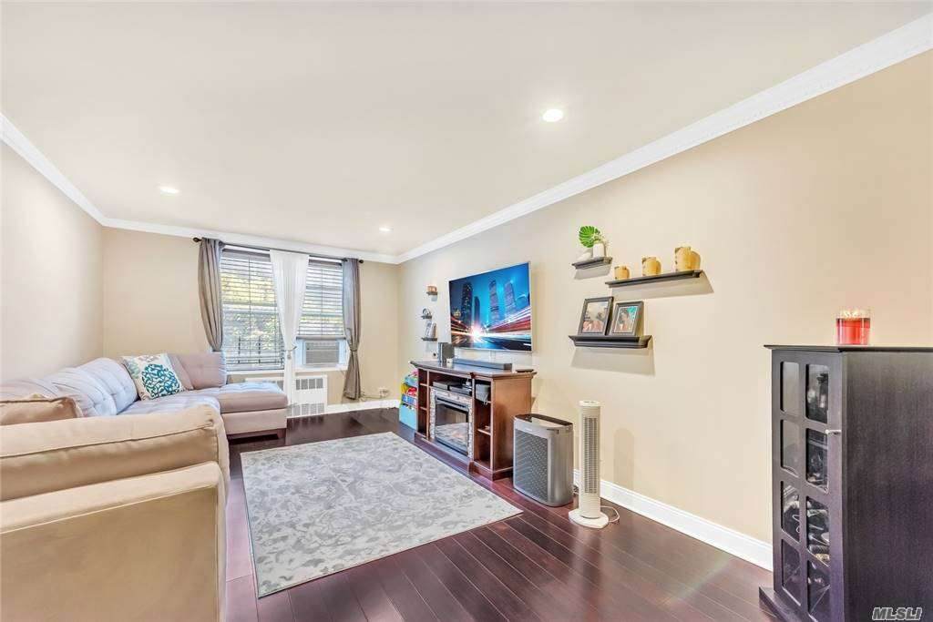 33-05 92 Street - Photo 1