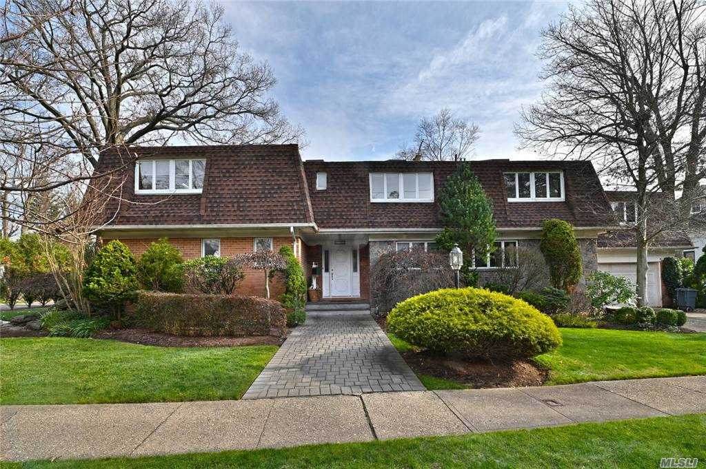 37-05 East Drive - Photo 1