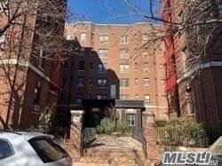155-01 90 Avenue - Photo 1