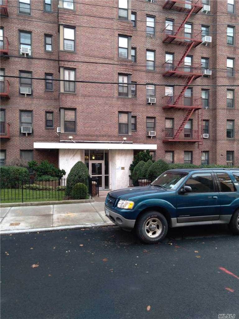 141-60 84 Road - Photo 1