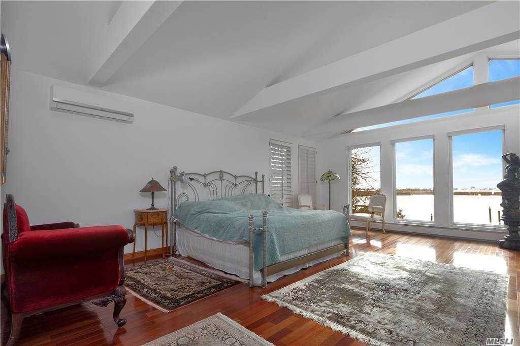 57 Harbor View - Photo 1