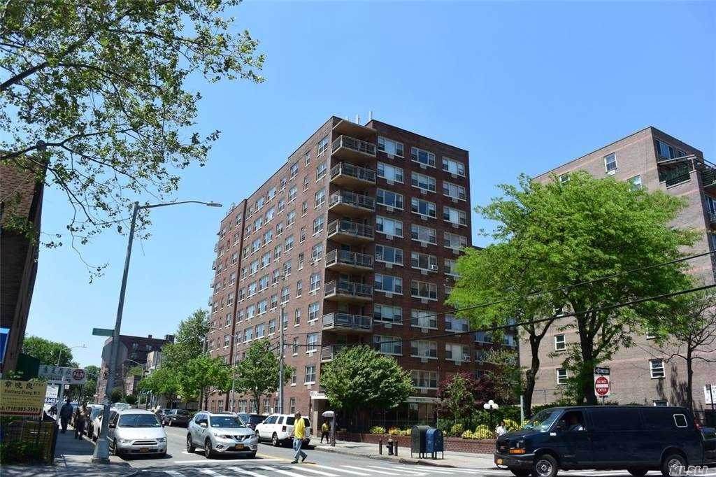 81-11 45th Avenue - Photo 1