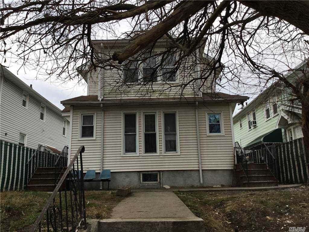 193-22 Woodhull Avenue - Photo 1