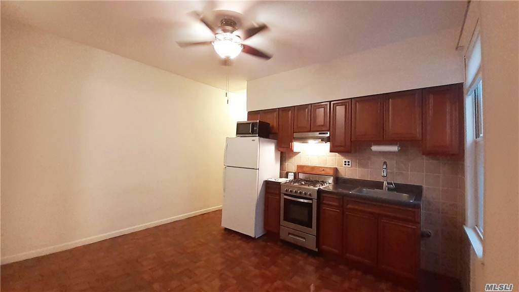 33-14 31st Avenue - Photo 1