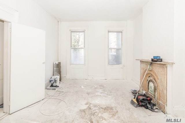 137 Clifton Place - Photo 1