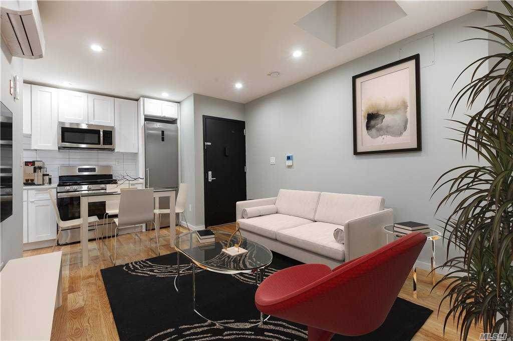 126-15 Jamaica Avenue - Photo 1