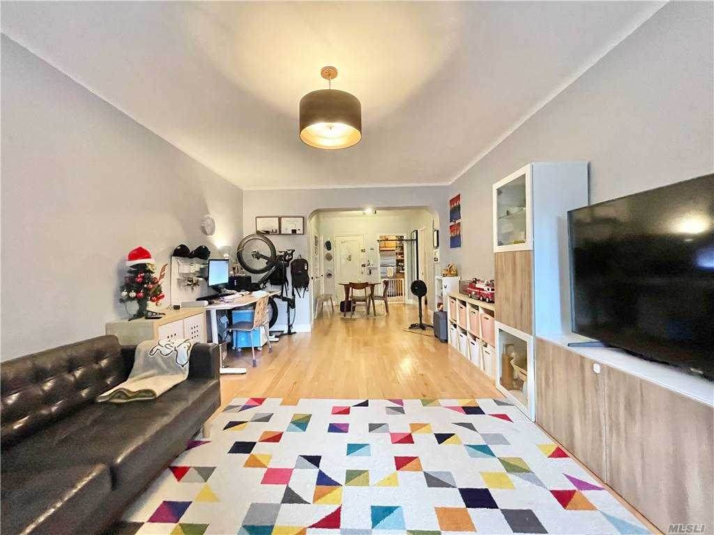 75-40 Austin Street - Photo 1